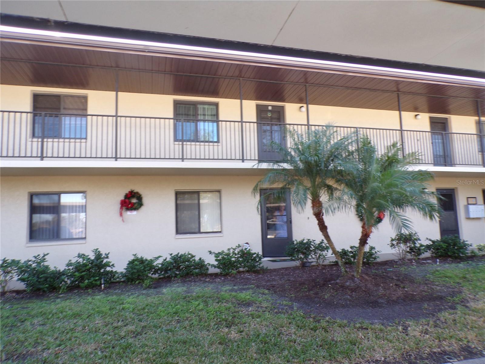 4016 OAKVIEW DR #J9 Property Photo 1