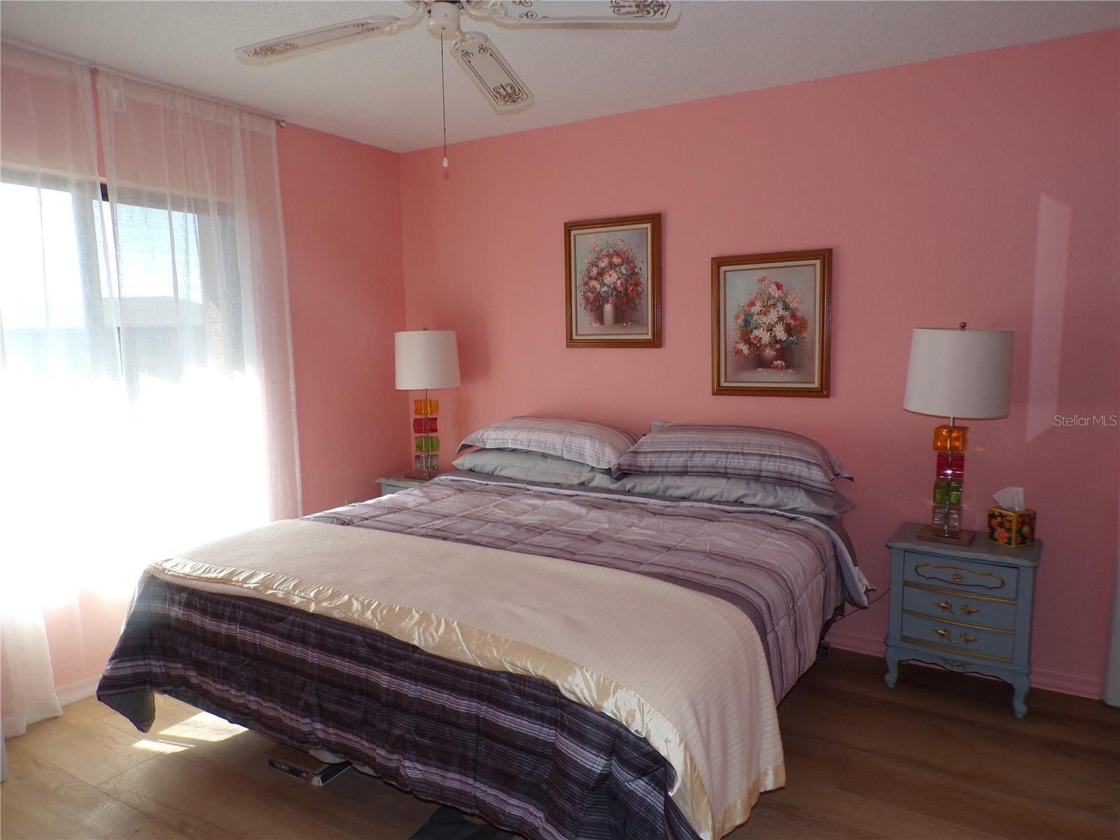 4016 Oakview Dr #j9 Property Photo 10