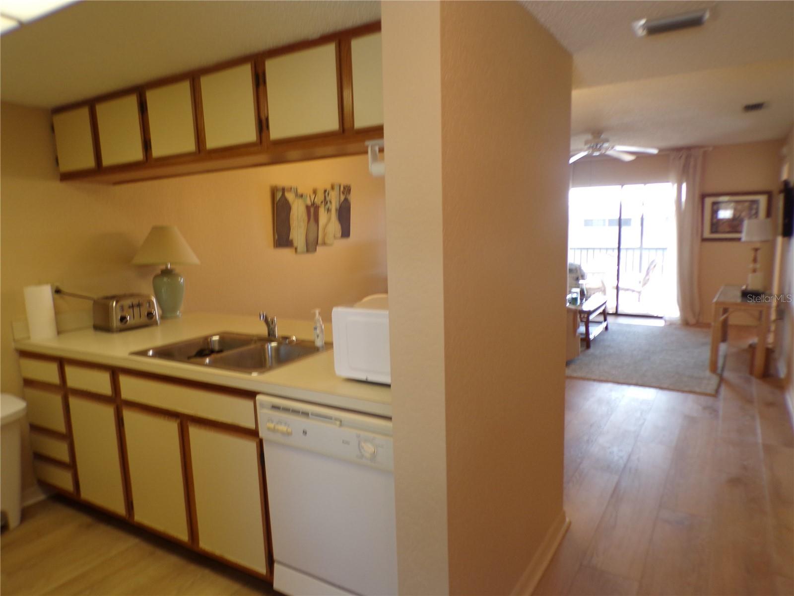 4016 Oakview Dr #j9 Property Photo 23