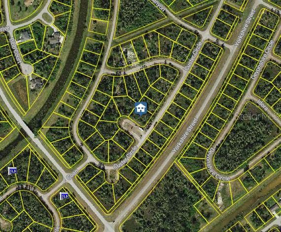 Custer Cir Property Photo 2
