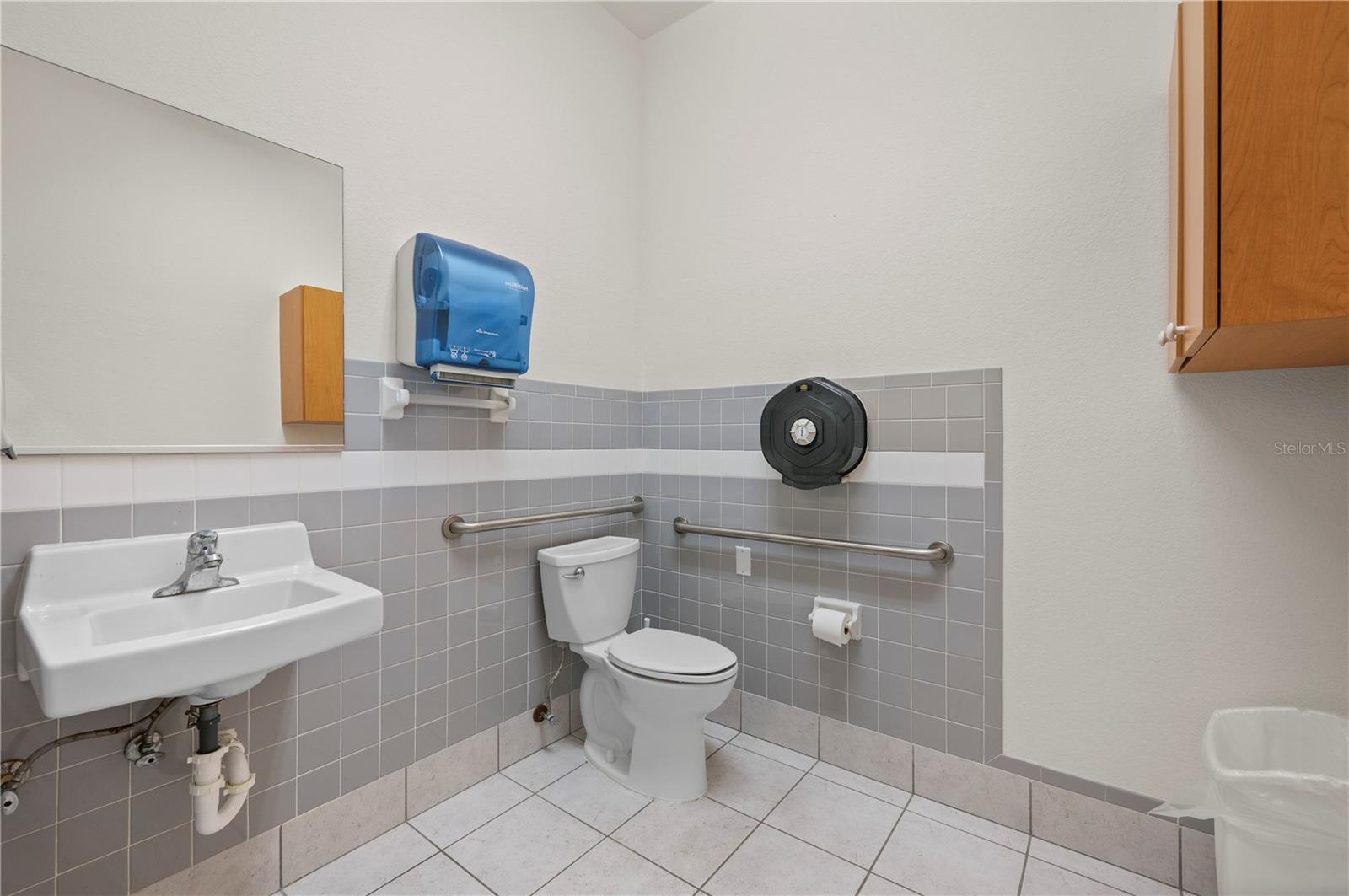 8270 Pascal Dr Property Photo 8