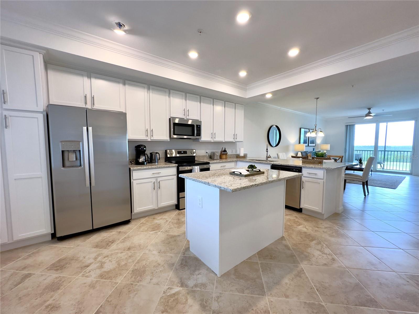 14061 Heritage Landing Blvd #434 Property Photo 5