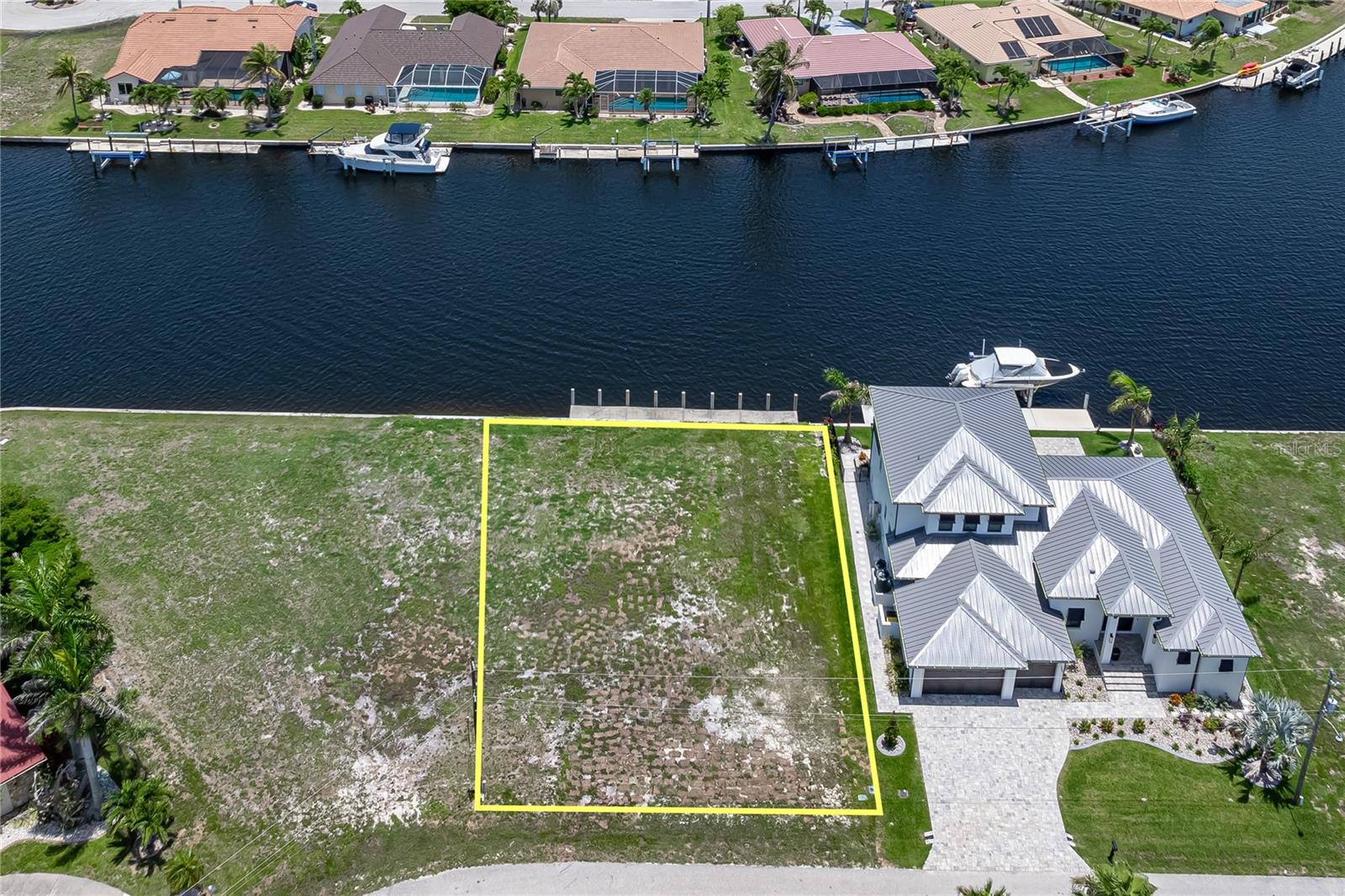 1454 Casey Key Dr Property Photo 1