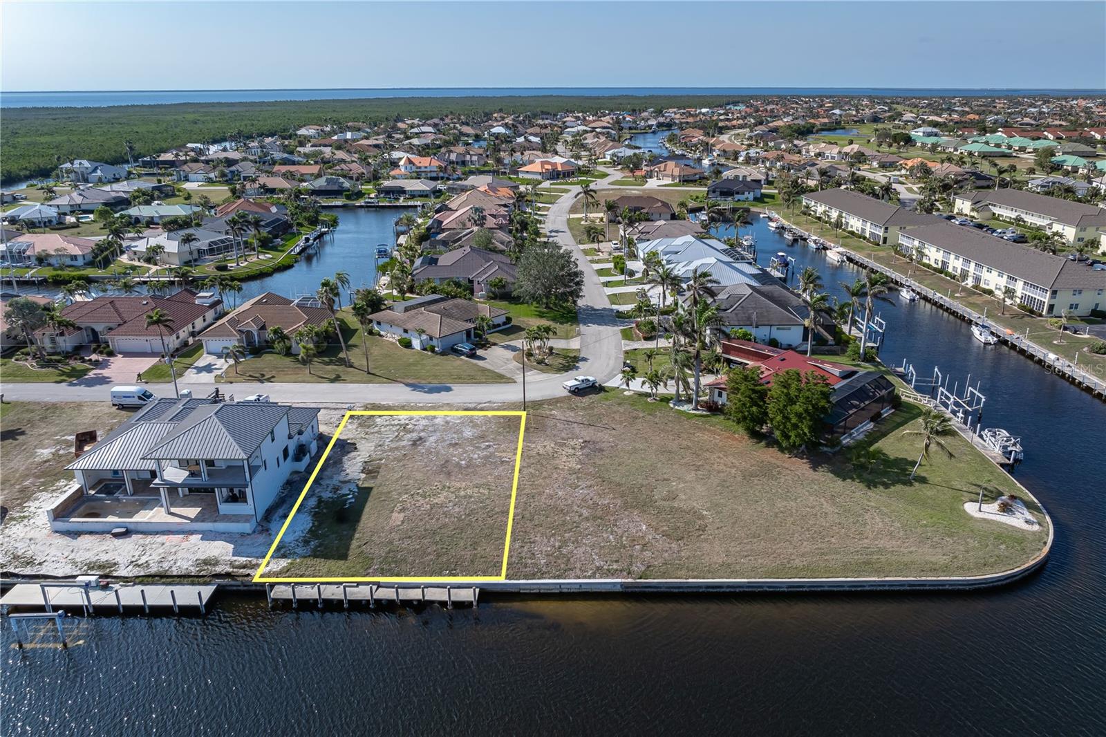 1454 Casey Key Dr Property Photo 11