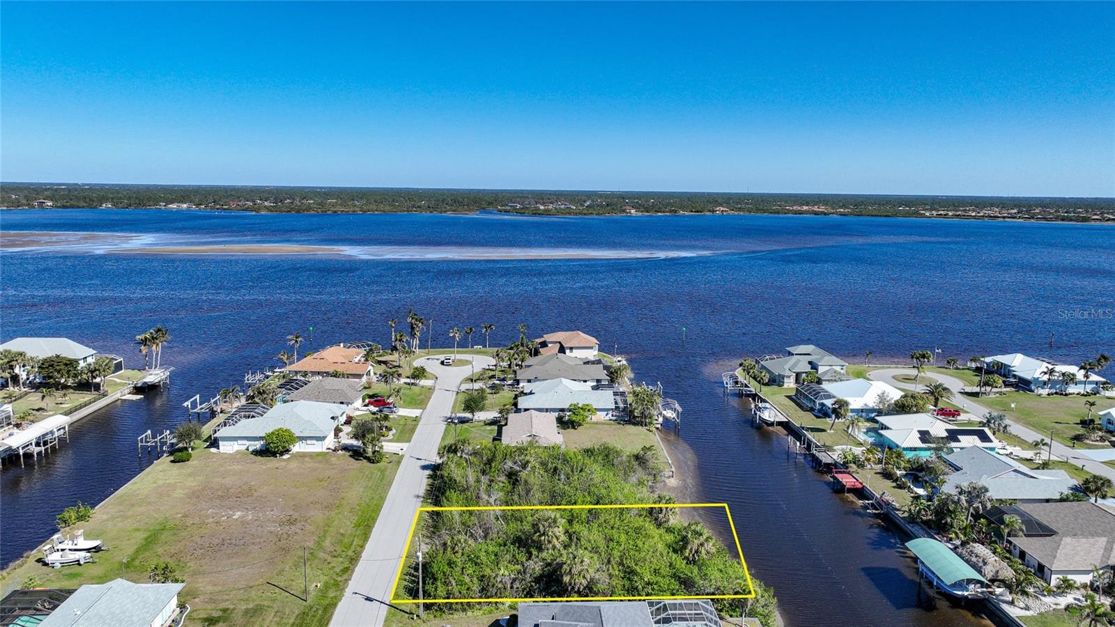 2354 Pappas Ter Property Photo 1