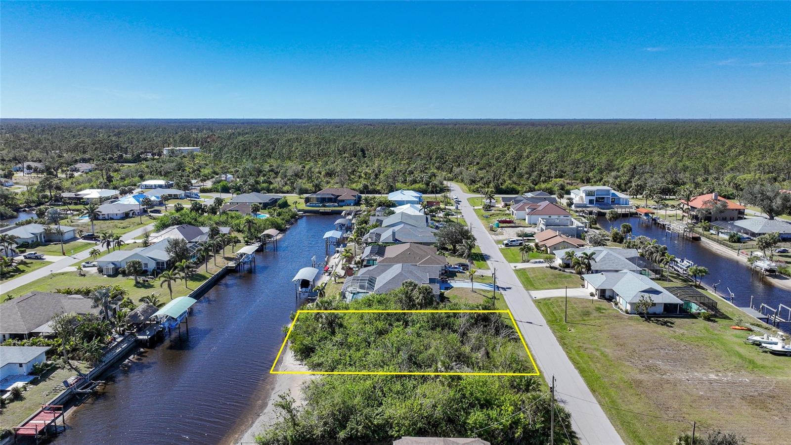 2354 Pappas Ter Property Photo 10