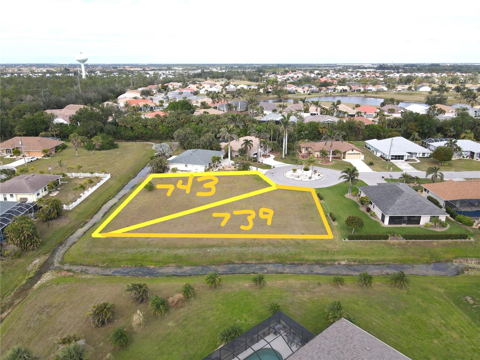 739 Trumpet Tree Property Photo 6