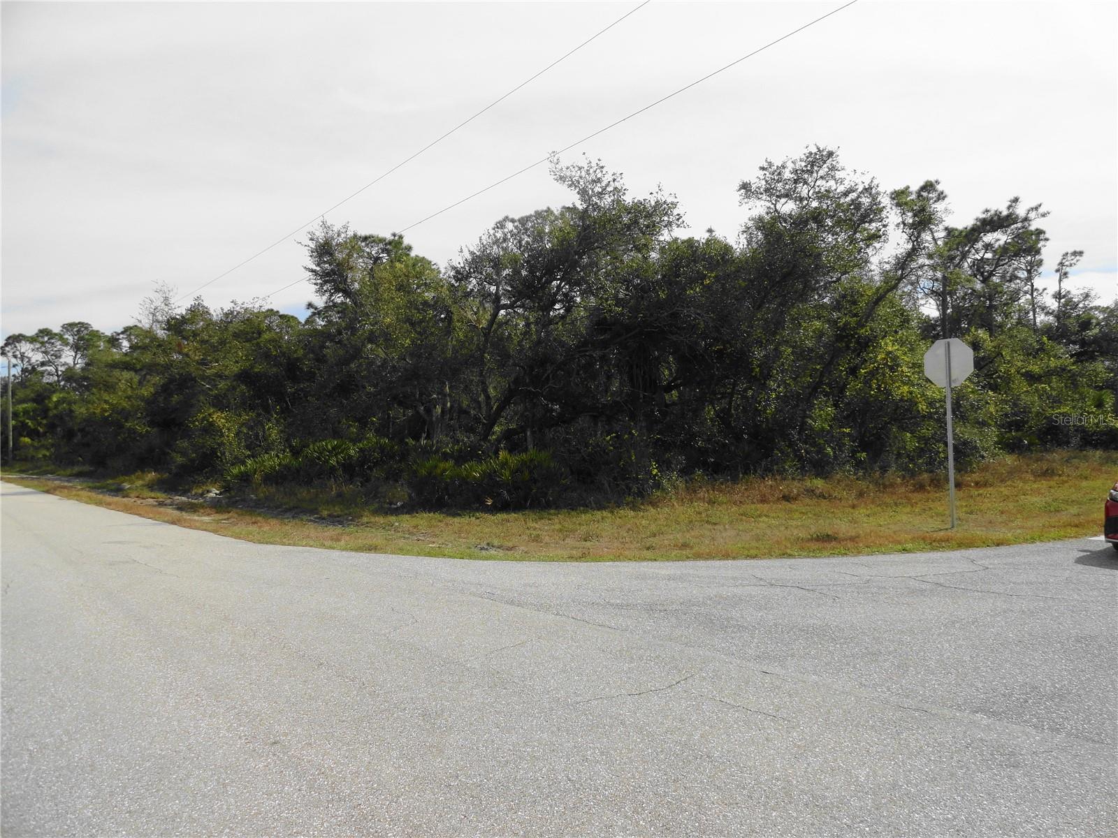 17043 Arthur Ave Property Photo 2