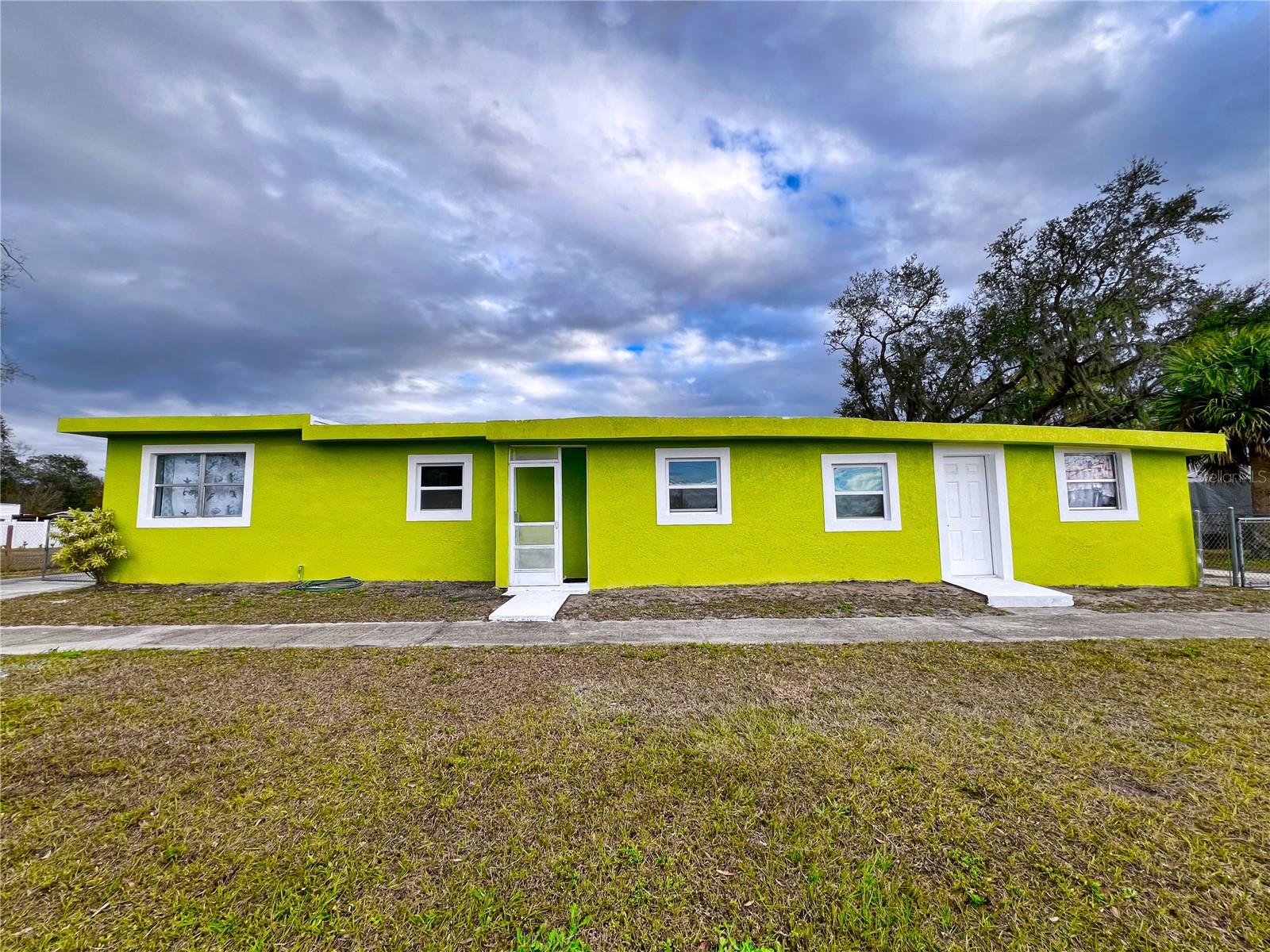 12 Glendora Ave Property Photo