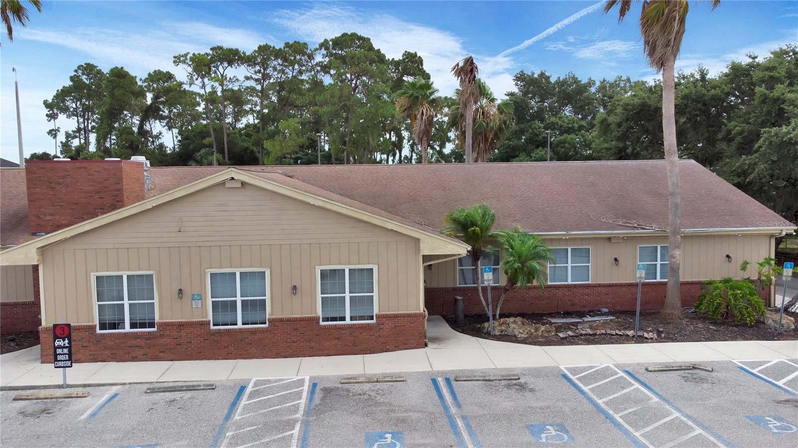 1152 Tamiami Trl Property Photo 1