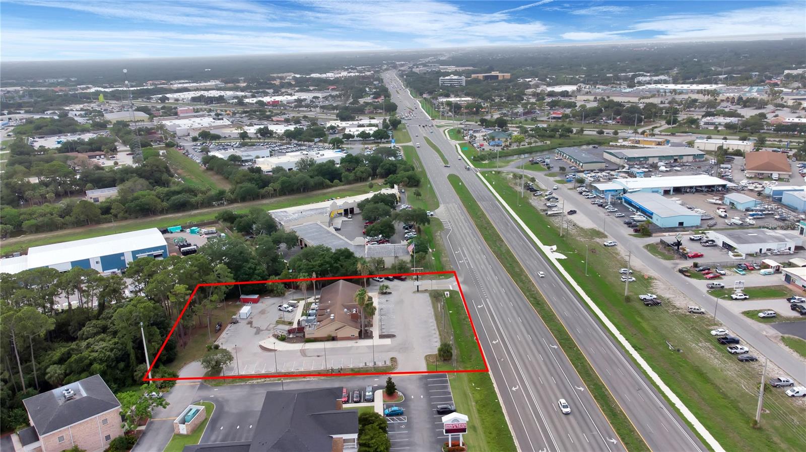 1152 Tamiami Trl Property Photo 14