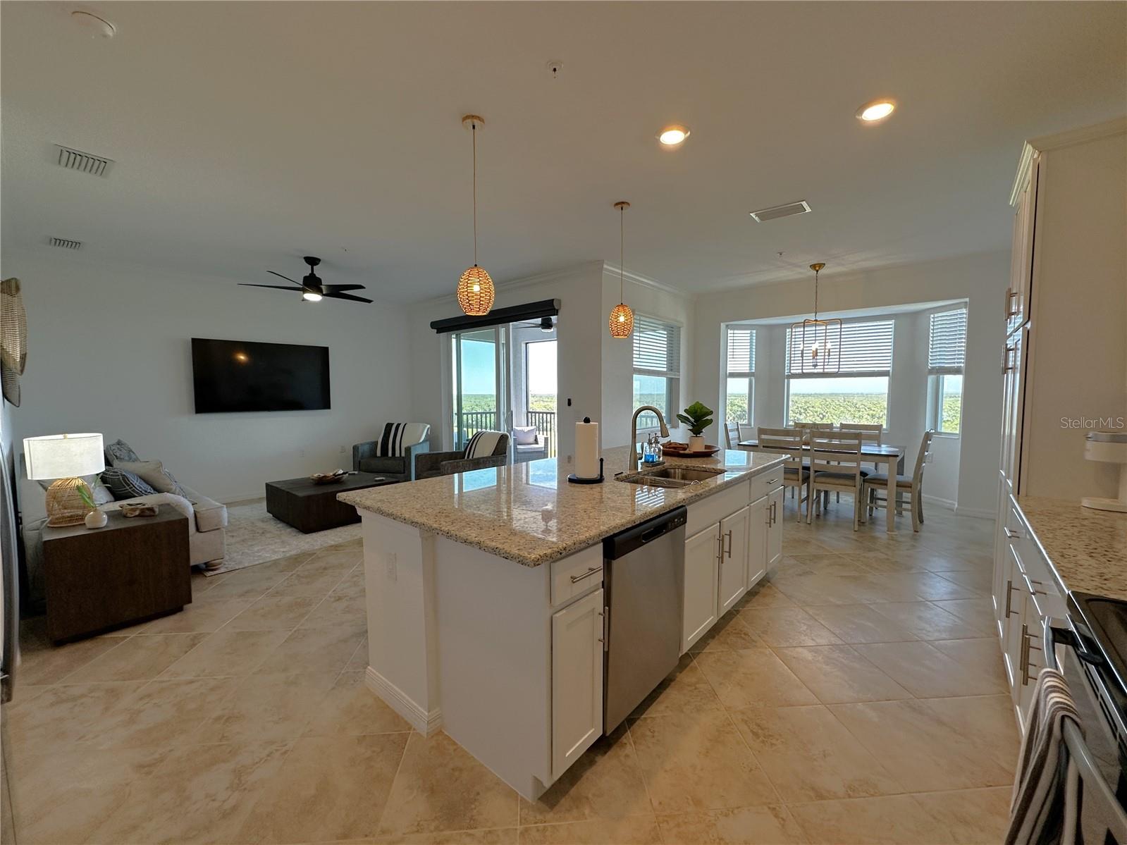 14041 Heritage Landing Blvd #642 Property Photo 6