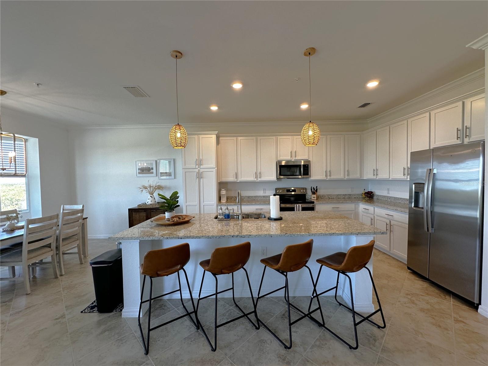 14041 Heritage Landing Blvd #642 Property Photo 9