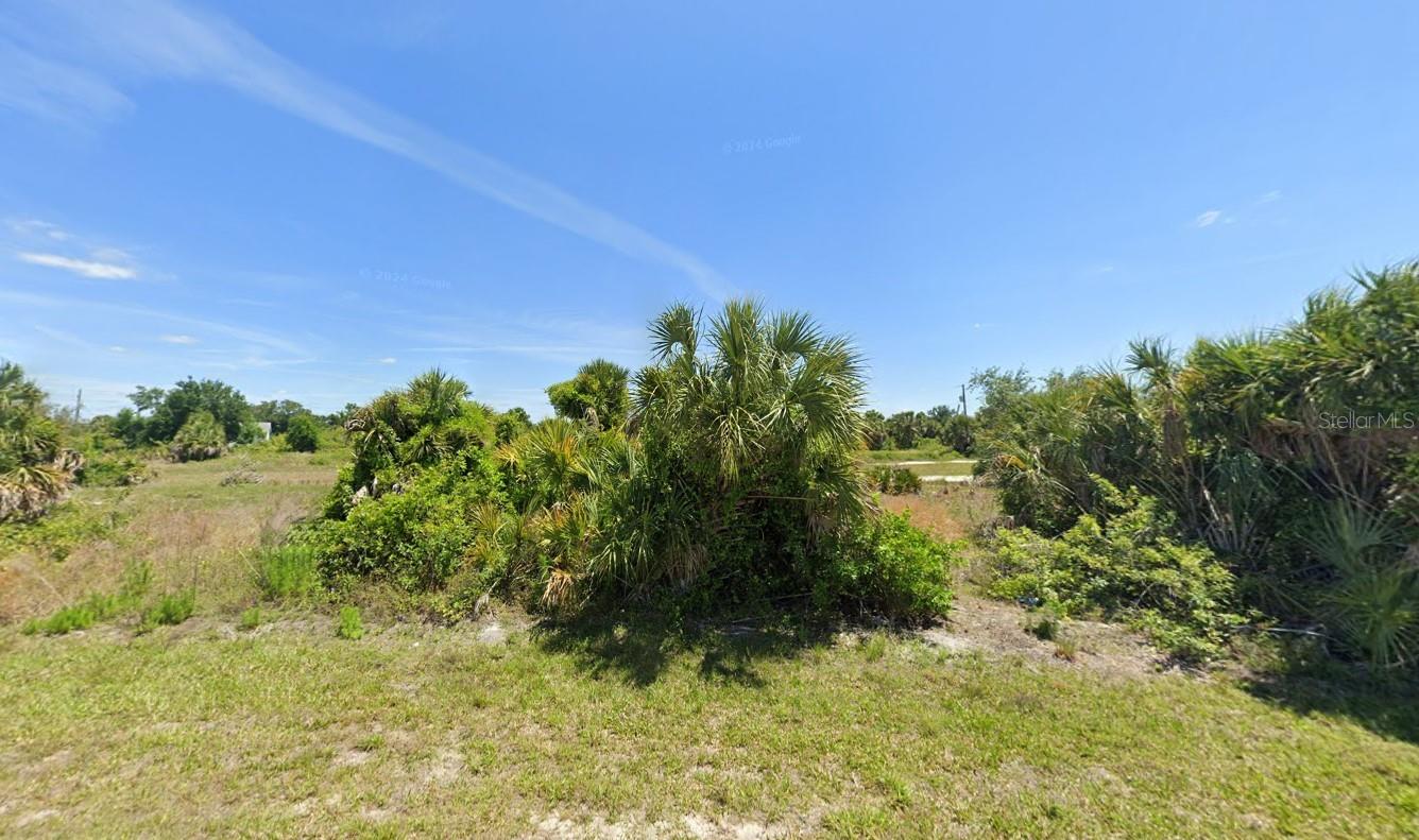 7224 Landrum Cir Property Photo 3