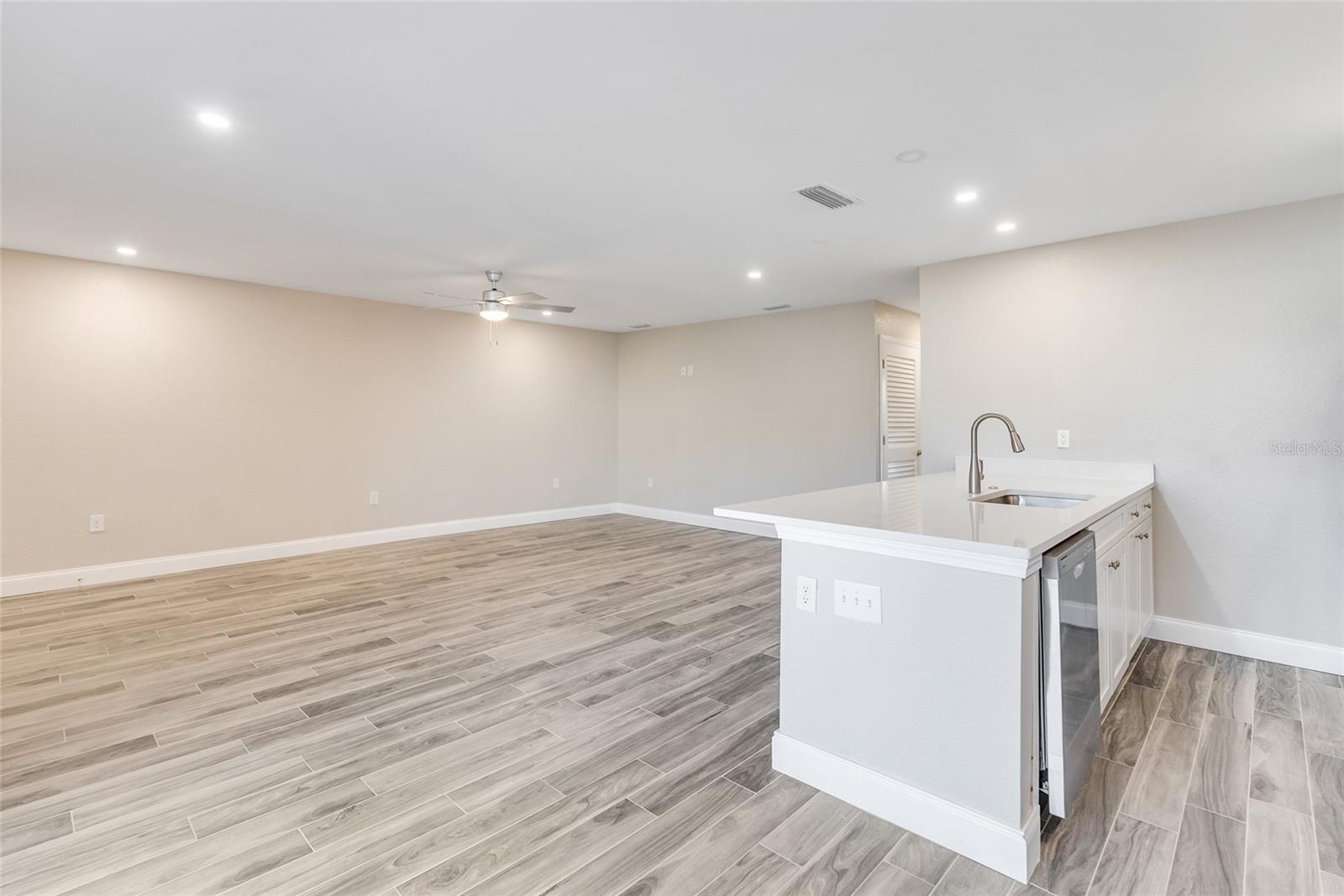 827 E Gulf Dr #k2 Property Photo 12