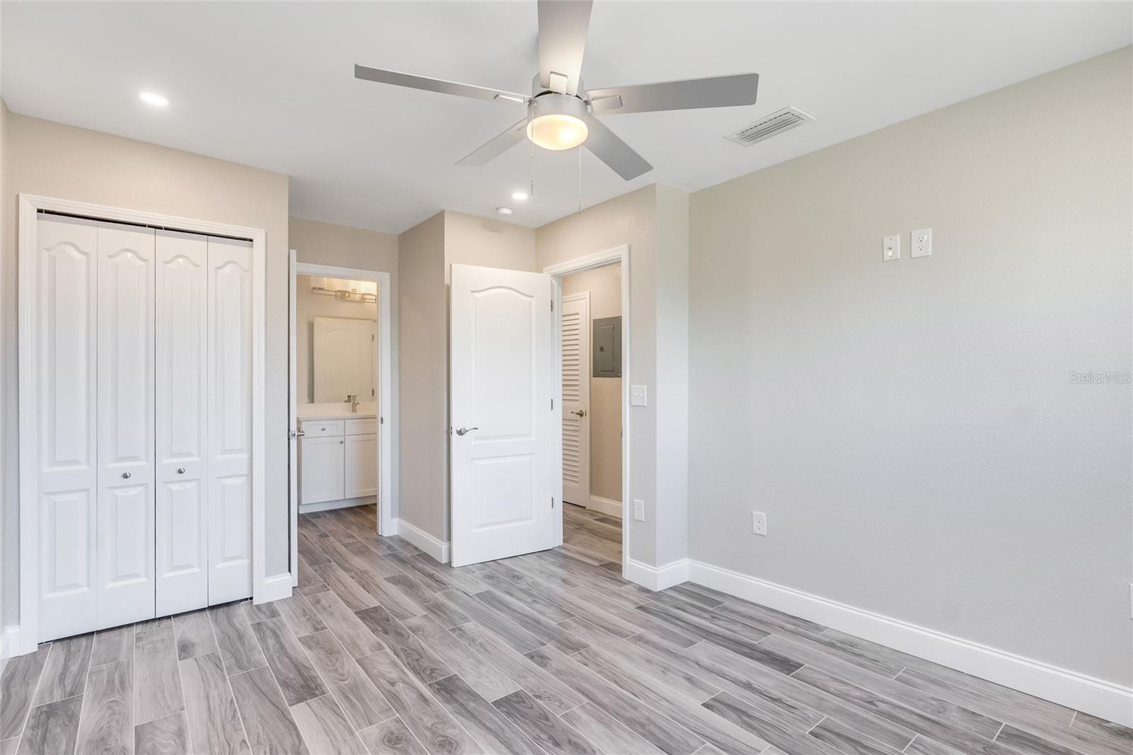 827 E Gulf Dr #k2 Property Photo 23