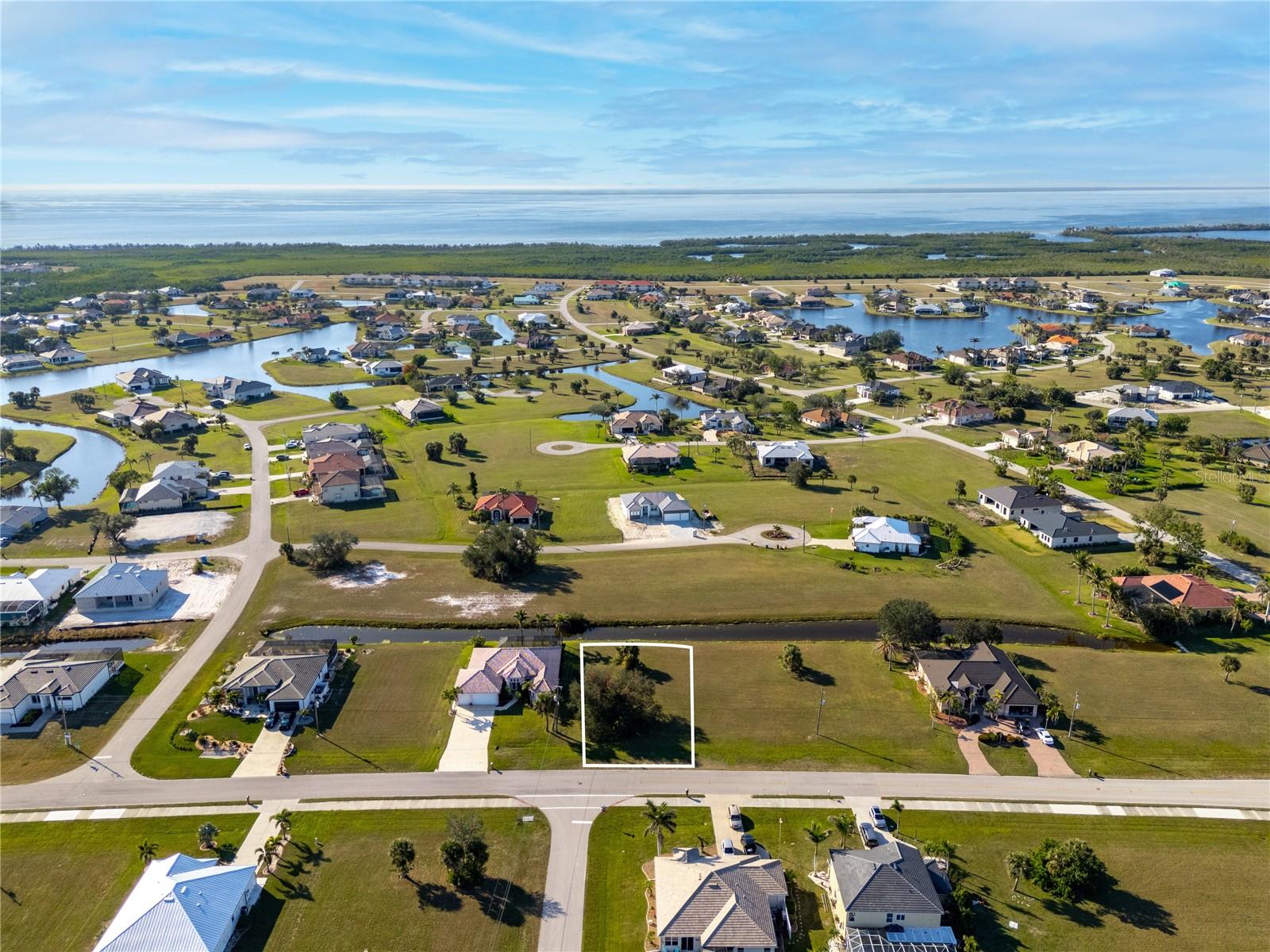 17277 Cape Horn Blvd Property Photo 9