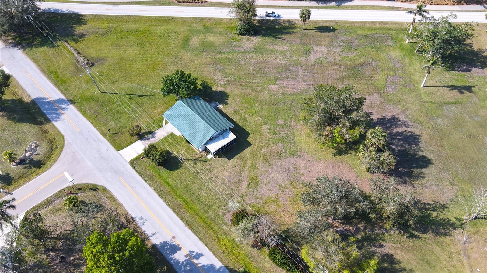 590 Shreve St Property Photo 6