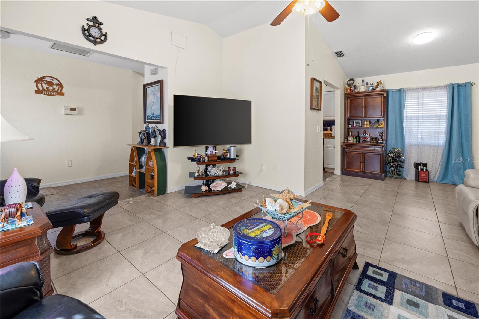 188 Cypress Ave Nw Property Photo 6