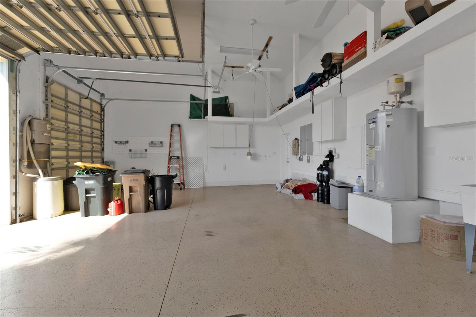 960 Messina Dr Property Photo 49