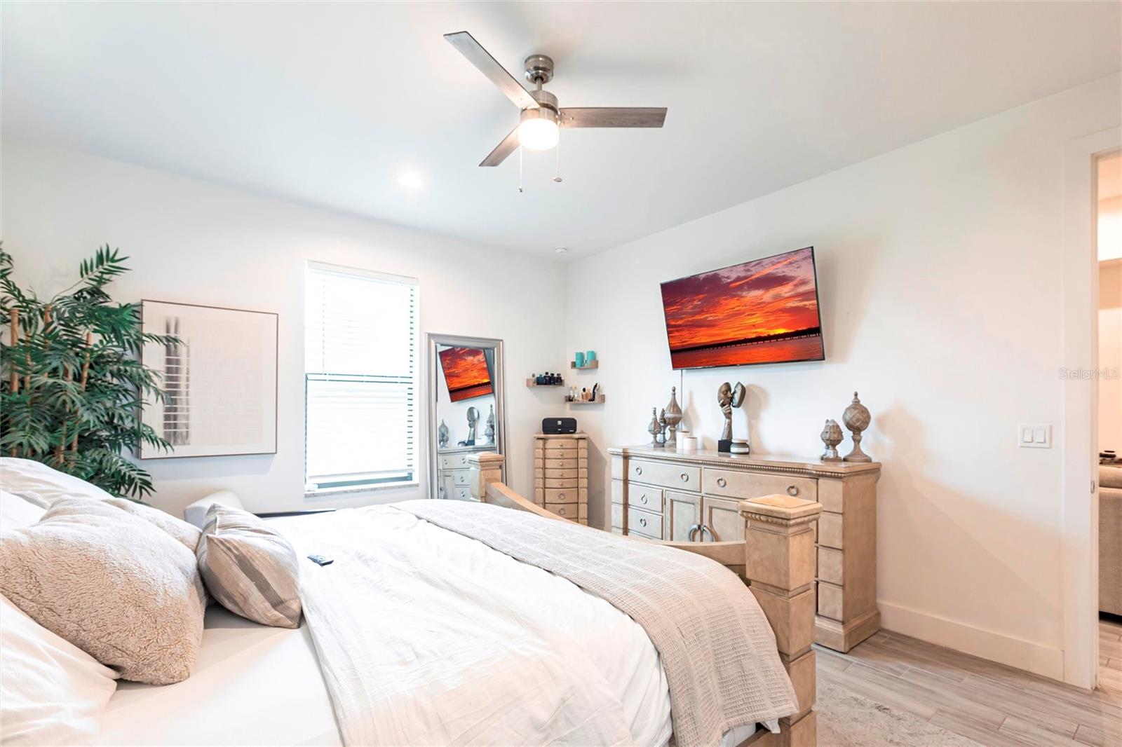 2709 Magdalina Dr #101 -102b Property Photo 12