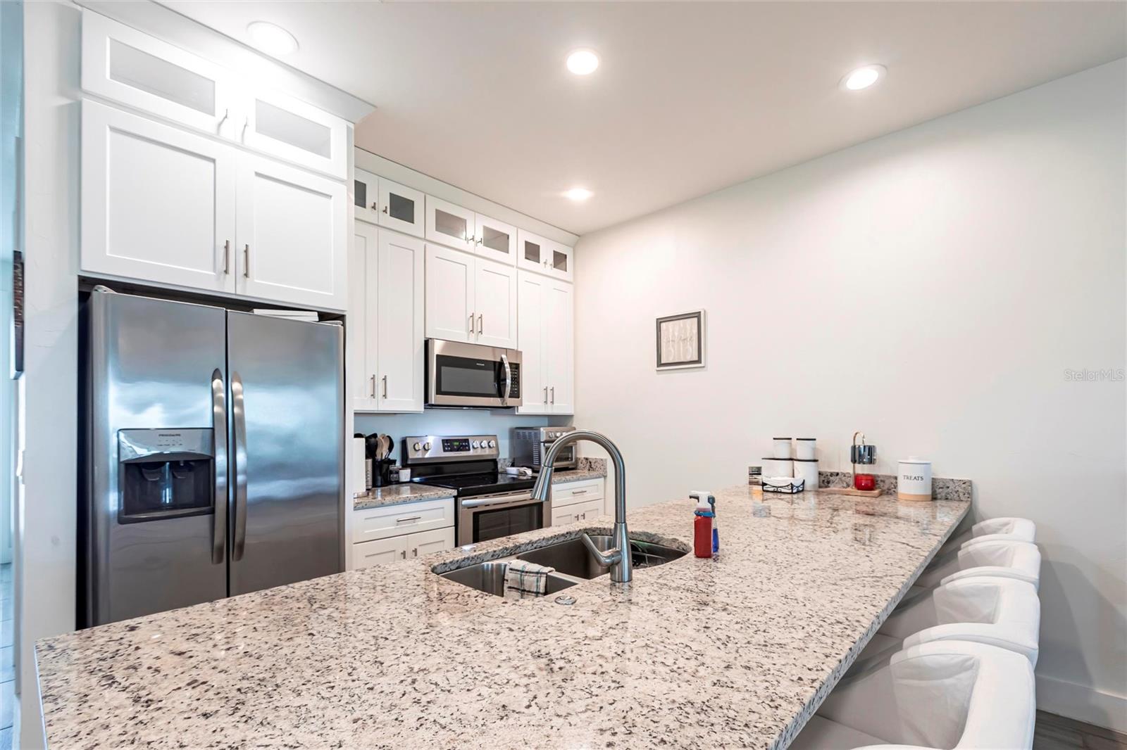 2709 Magdalina Dr #101 -102b Property Photo 27