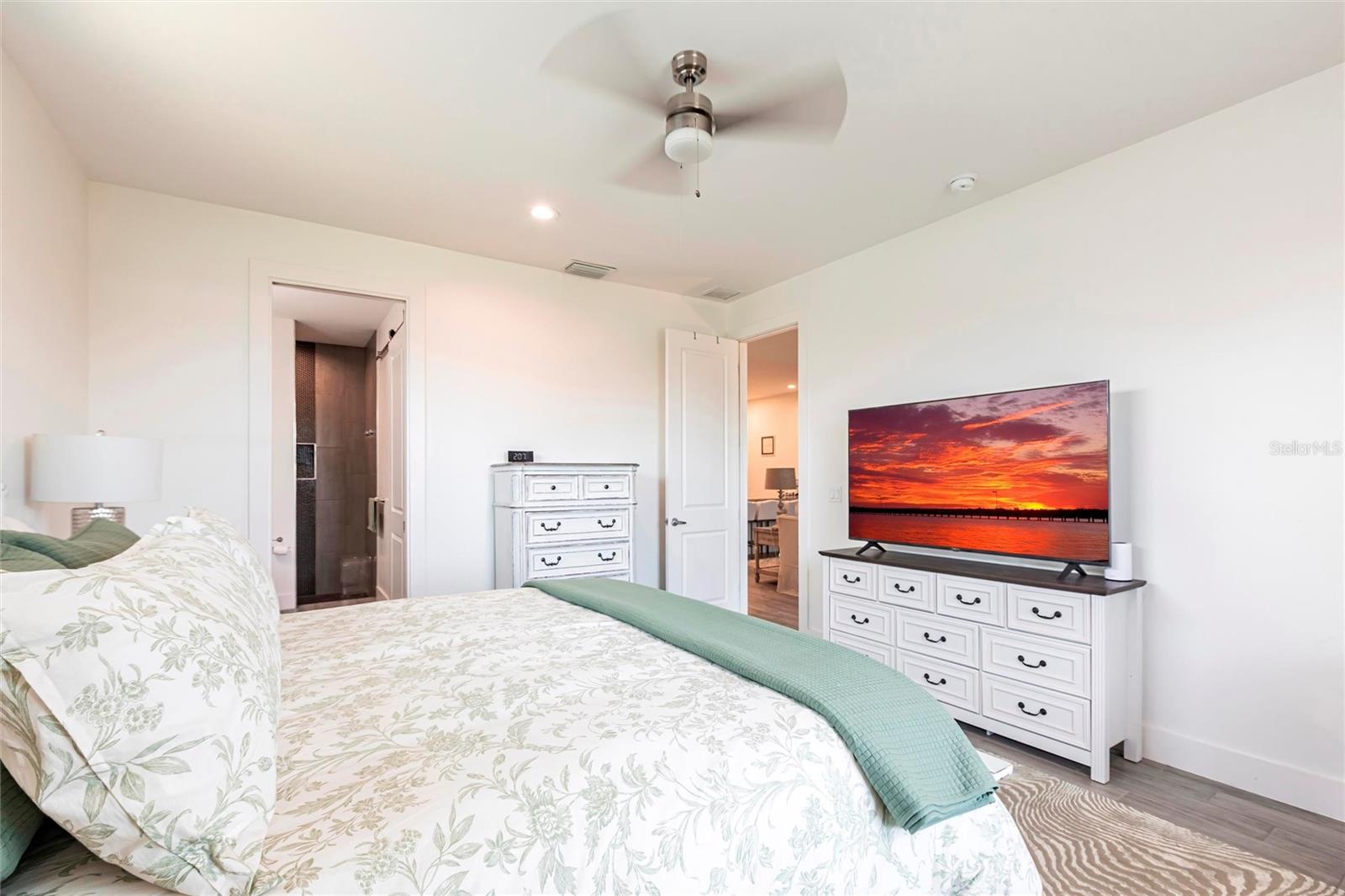 2709 Magdalina Dr #101 -102b Property Photo 31