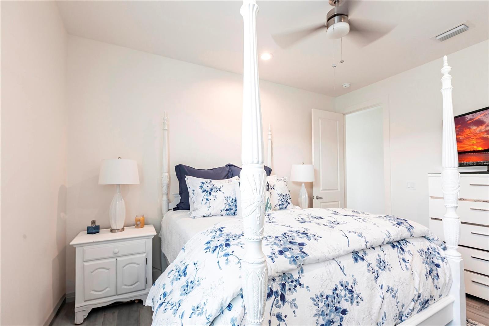 2709 Magdalina Dr #101 -102b Property Photo 37