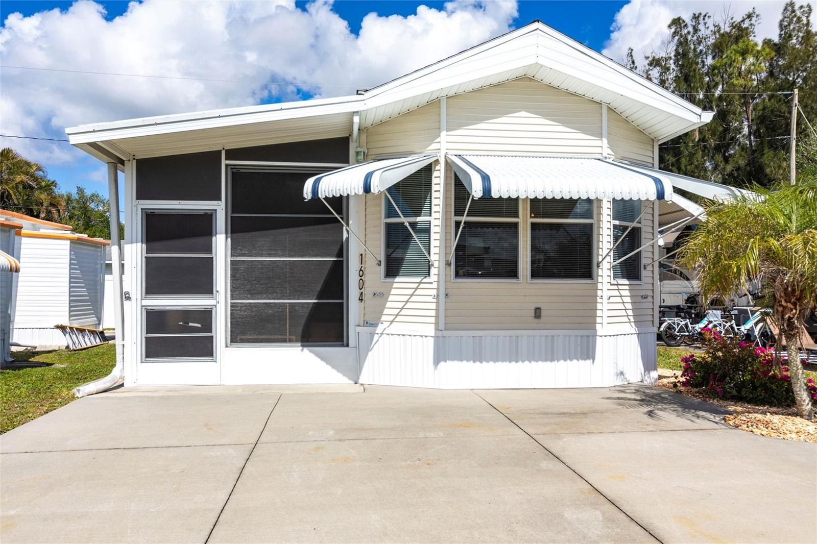 1604 N Manatee Loop Property Photo