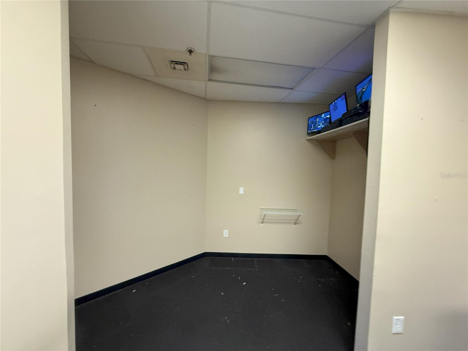 10175 Tamiami Trl #2125 Property Photo 10