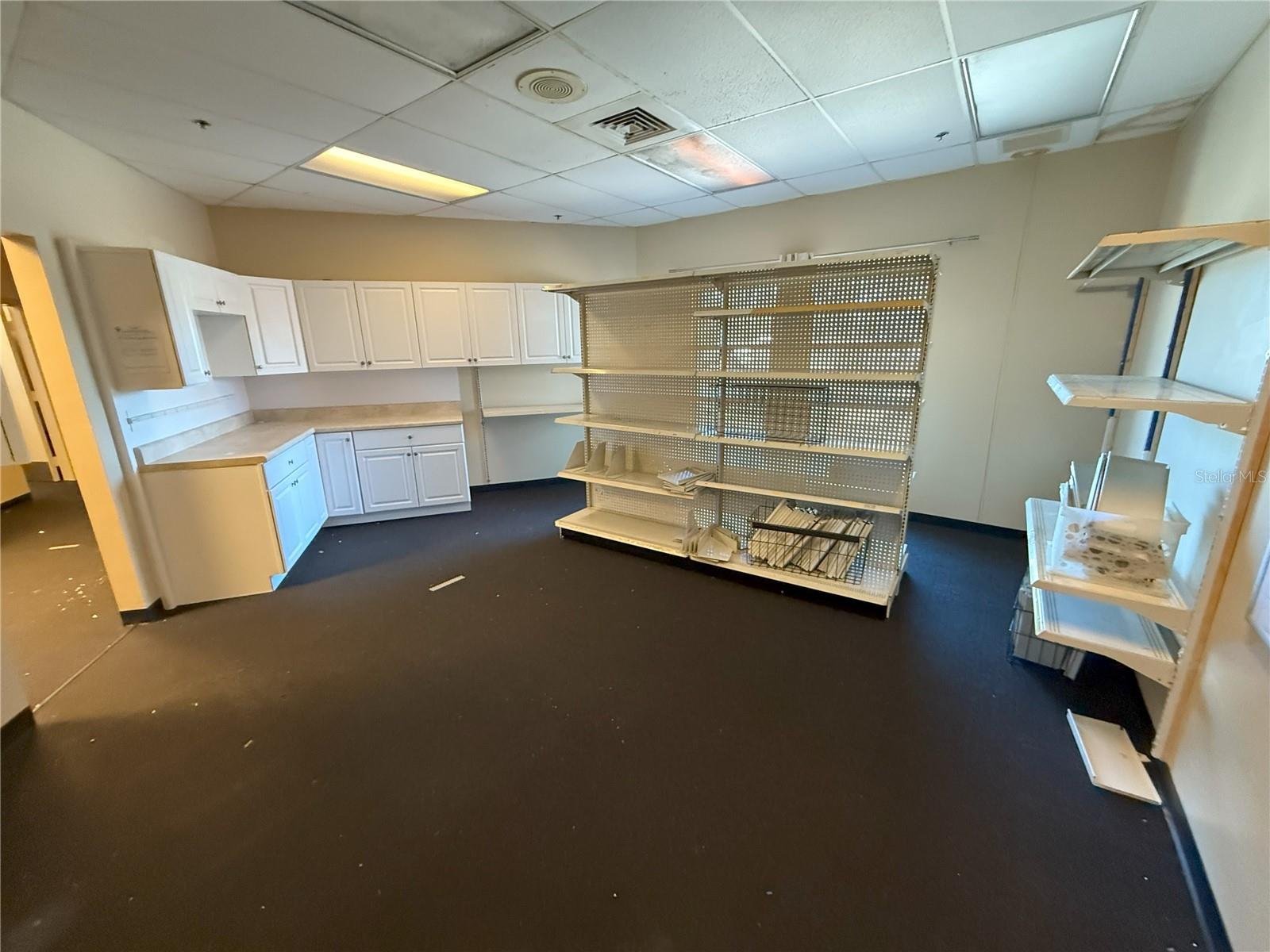 10175 Tamiami Trl #2125 Property Photo 11