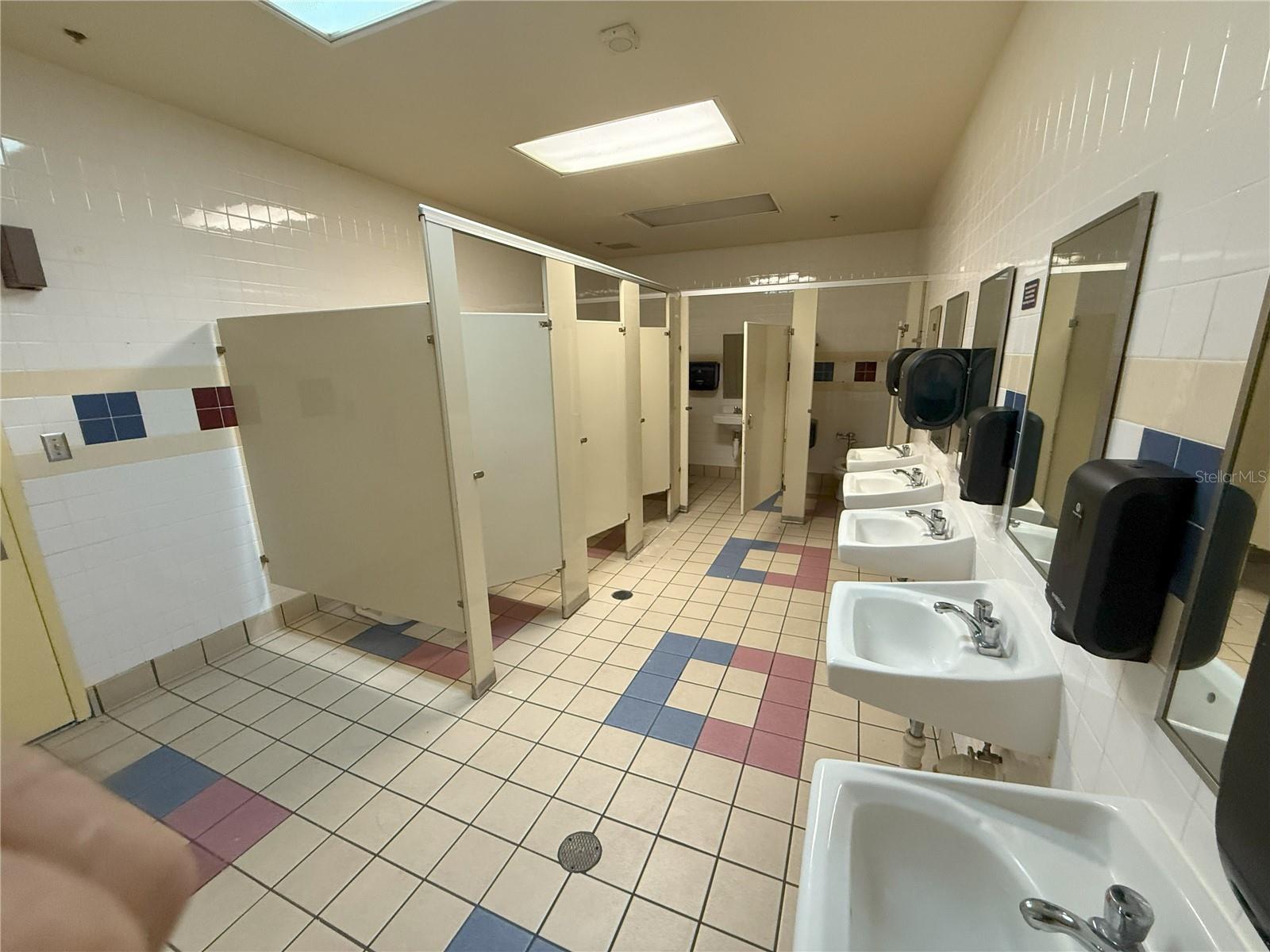 10175 Tamiami Trl #2125 Property Photo 12