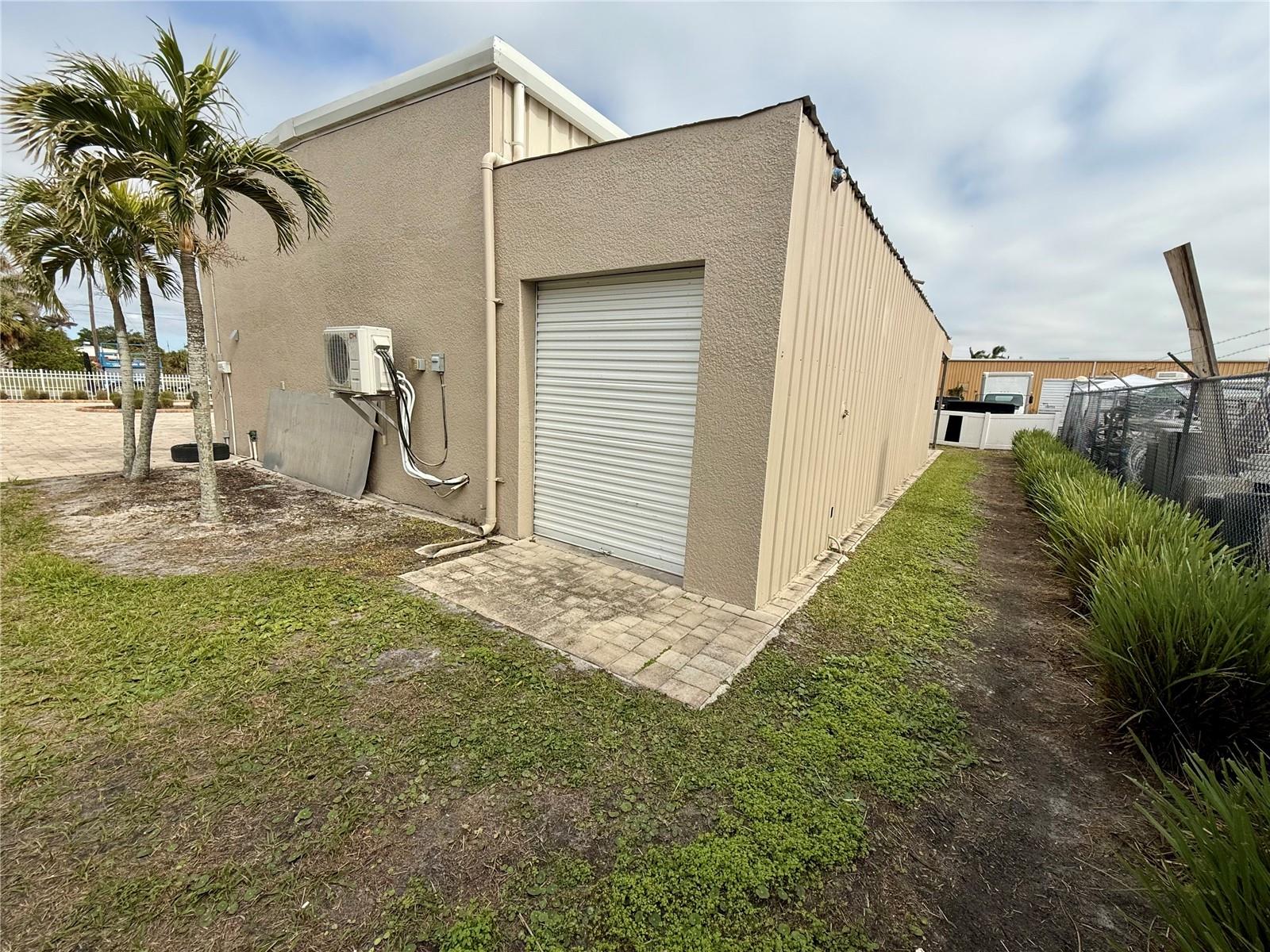 121 E Mckenzie St Property Photo 9