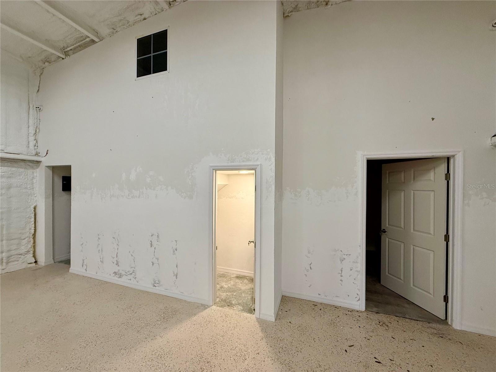 121 E Mckenzie St Property Photo 41