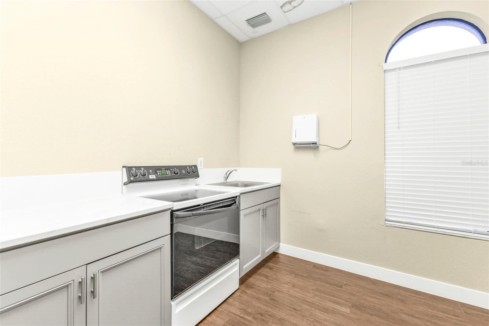 2484 Caring Way #f Property Photo 11
