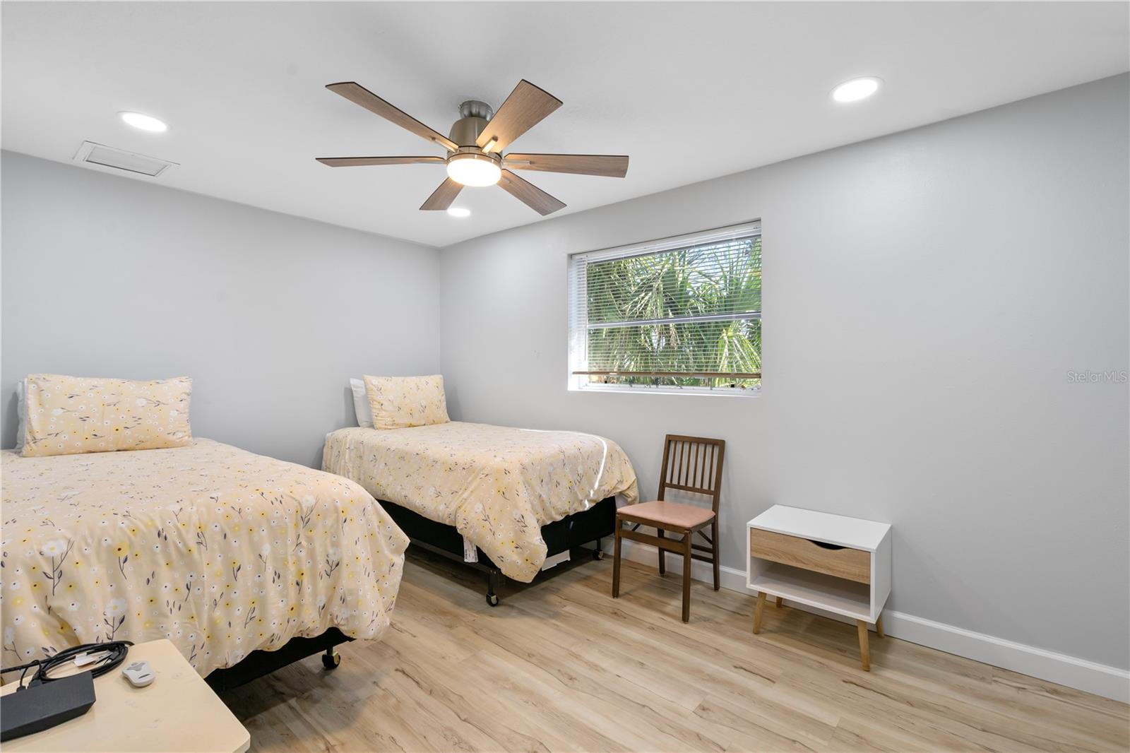 2476 N Beach Rd Property Photo 38