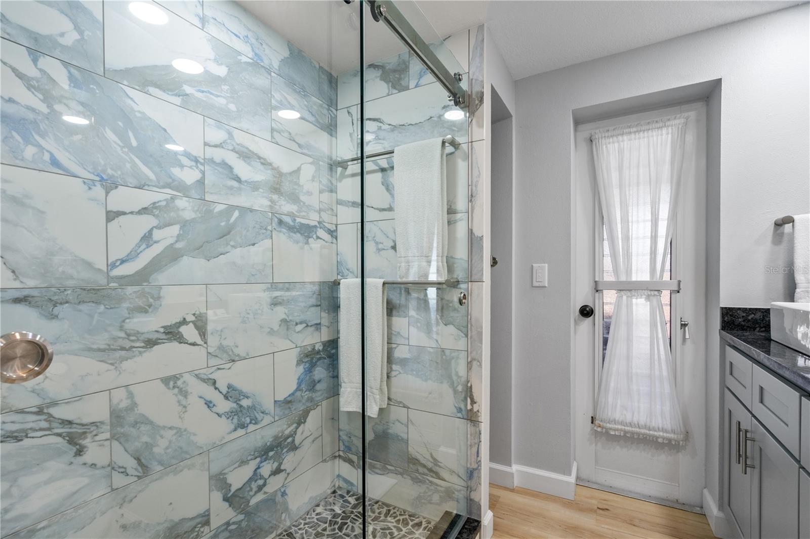 2476 N Beach Rd Property Photo 43