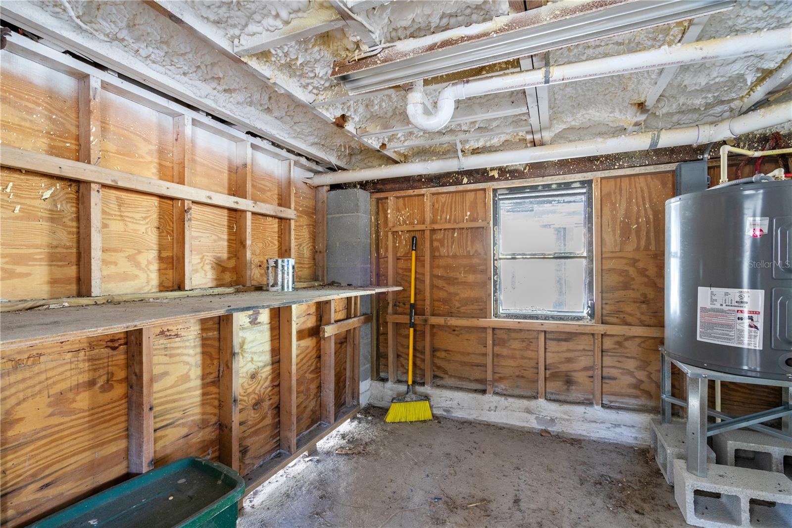 2476 N Beach Rd Property Photo 52