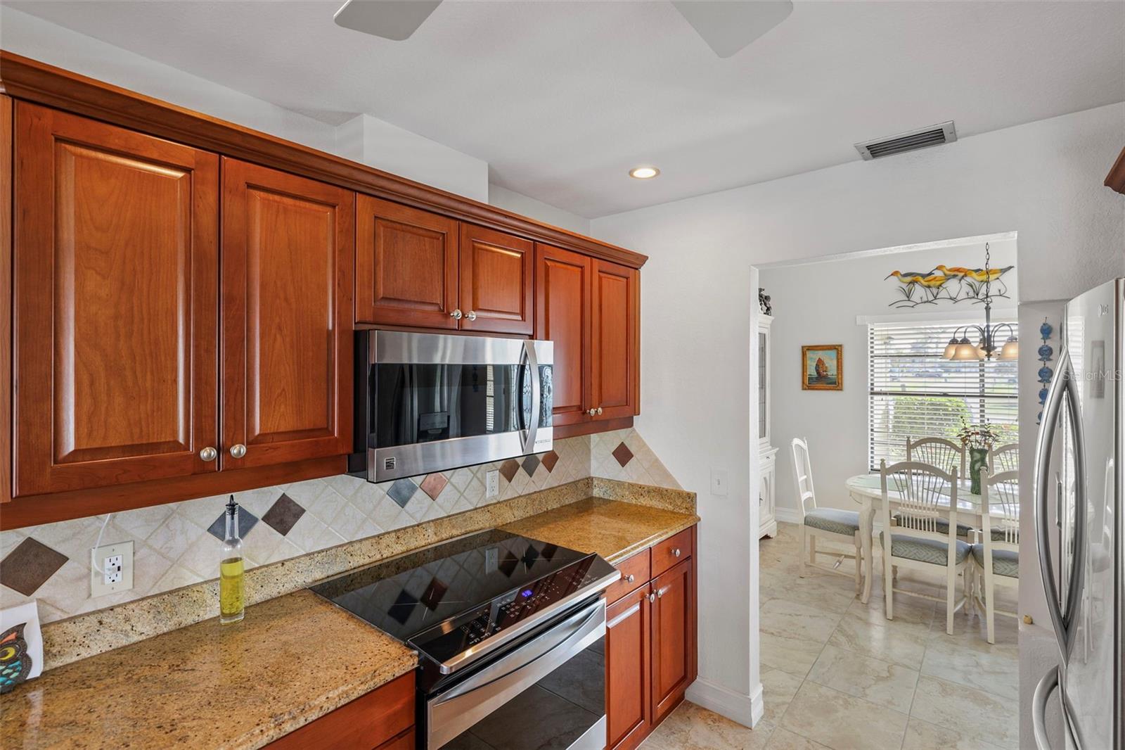 611 Bal Harbor Blvd Property Photo 19