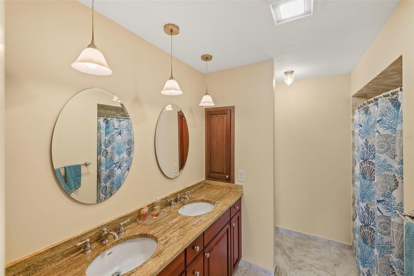 611 Bal Harbor Blvd Property Photo 20
