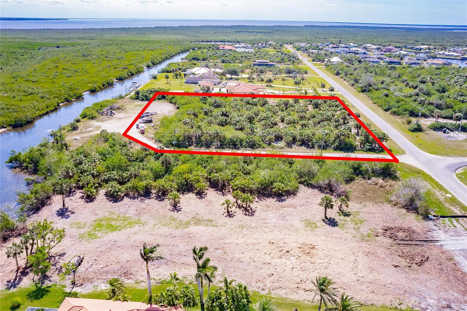 19155 Midway Blvd Property Photo 14