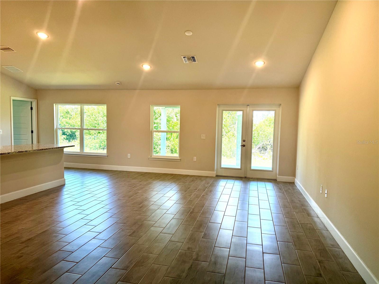 9590 Little Rock St Property Photo 7