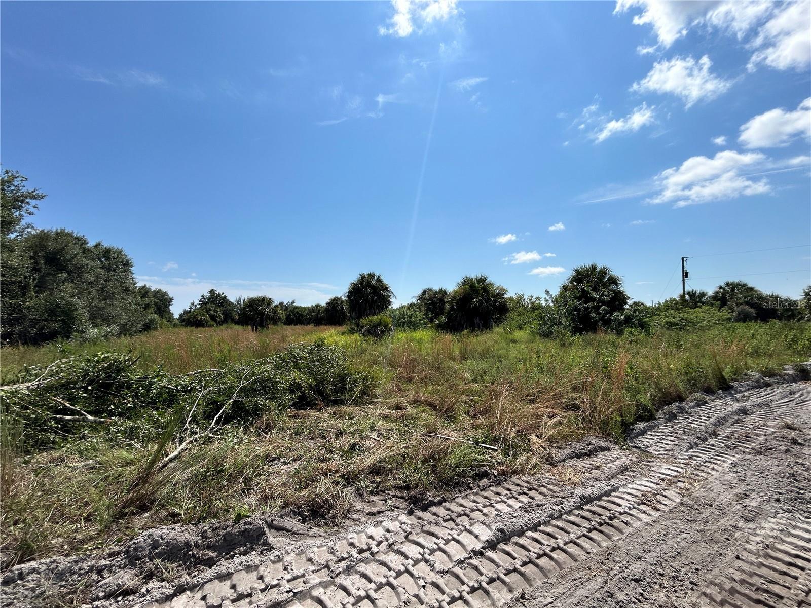 6057 + 6065 Grove Blvd Property Photo 2