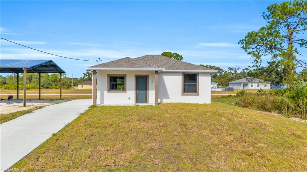 5011 N Dogwood Cir Property Photo