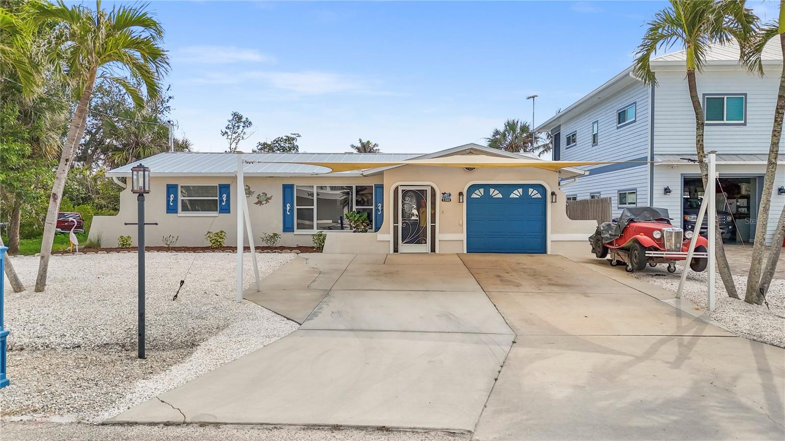 2368 Date St Property Photo
