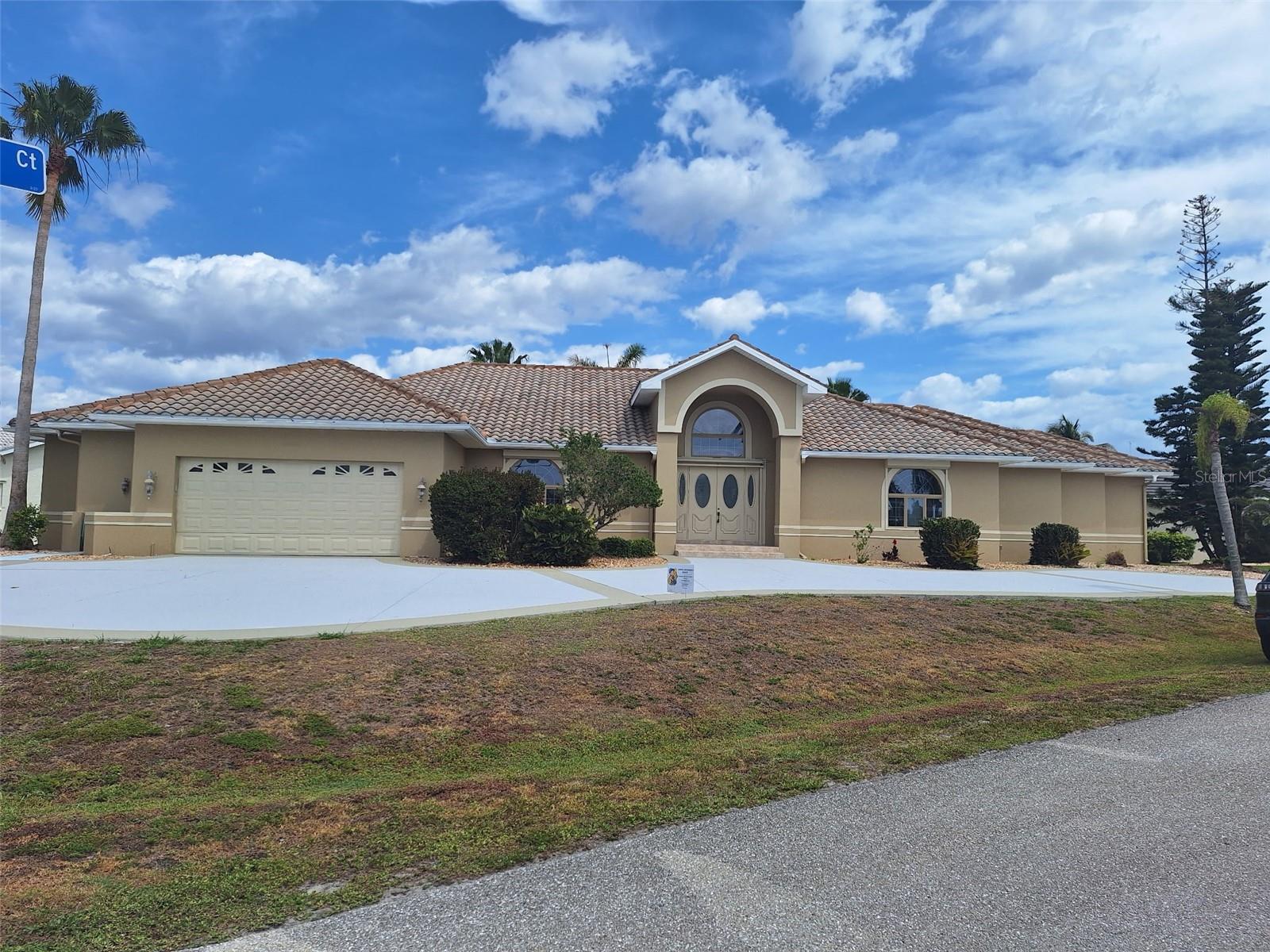5000 Ussepa Ct Property Photo