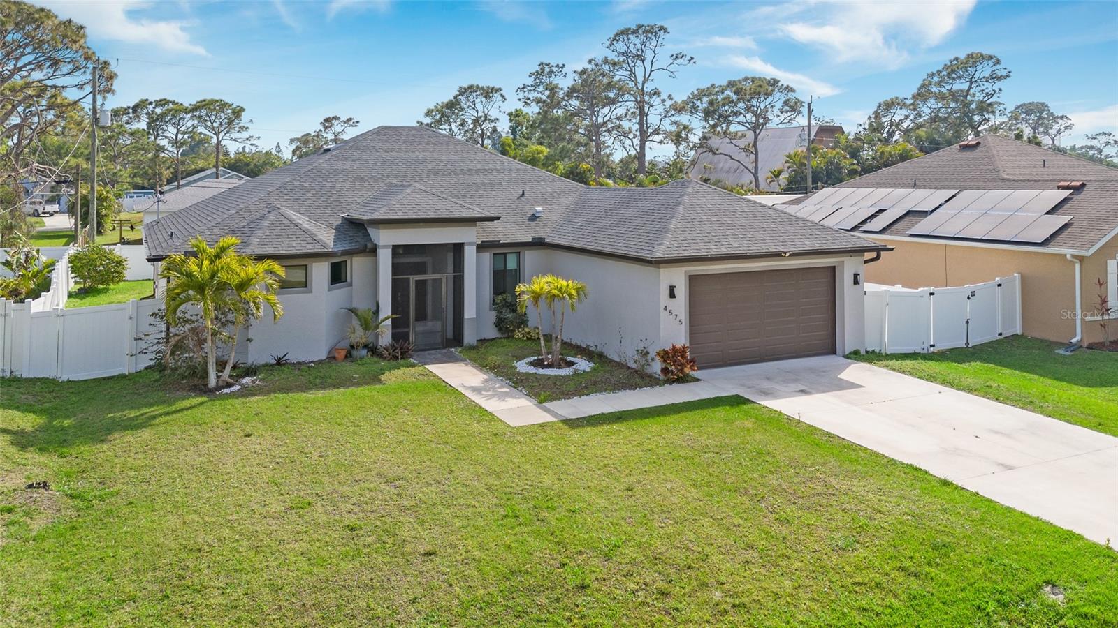 4575 Catalina Ln Property Photo