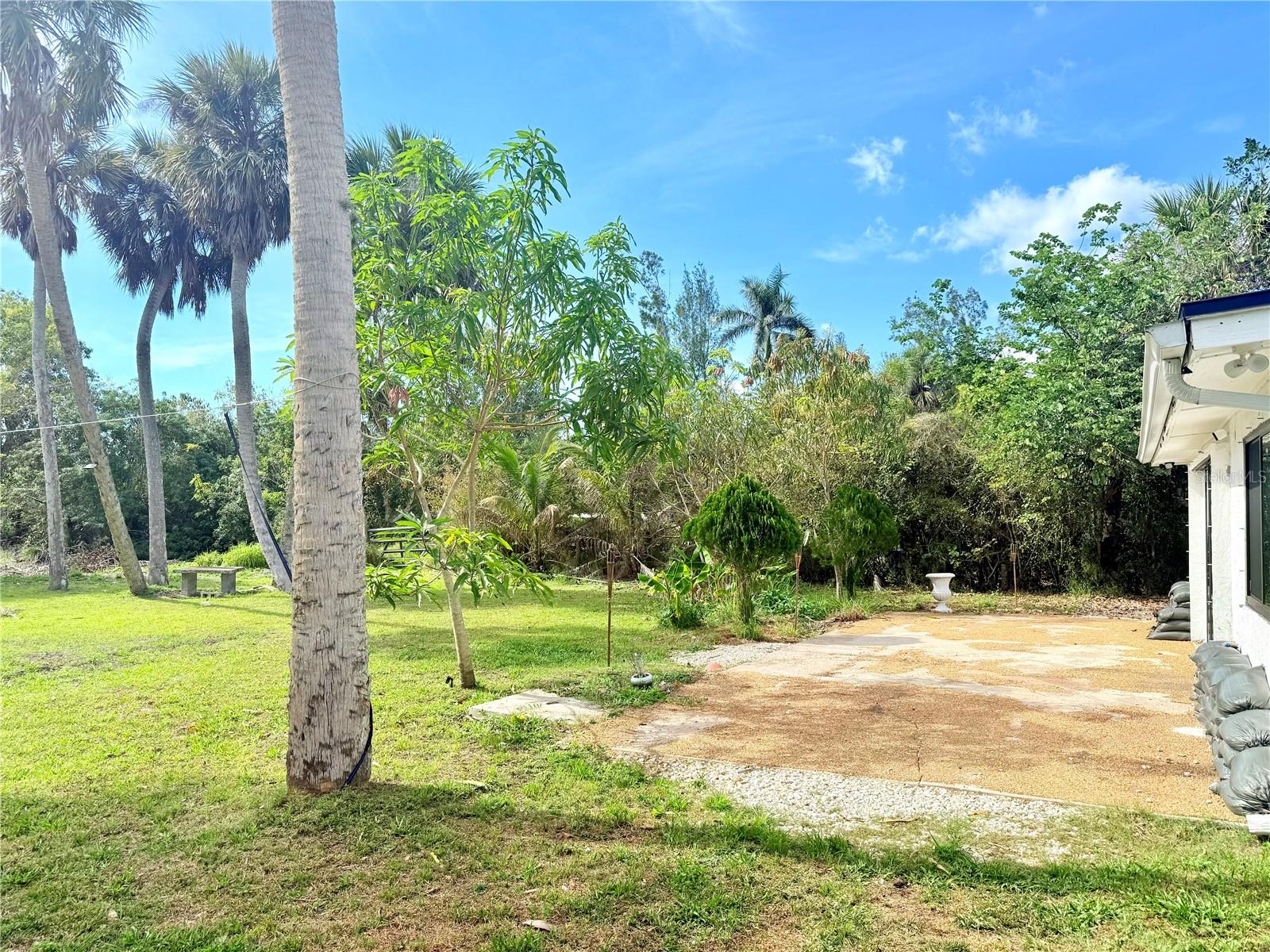 2715 Taylor Rd Property Photo 25