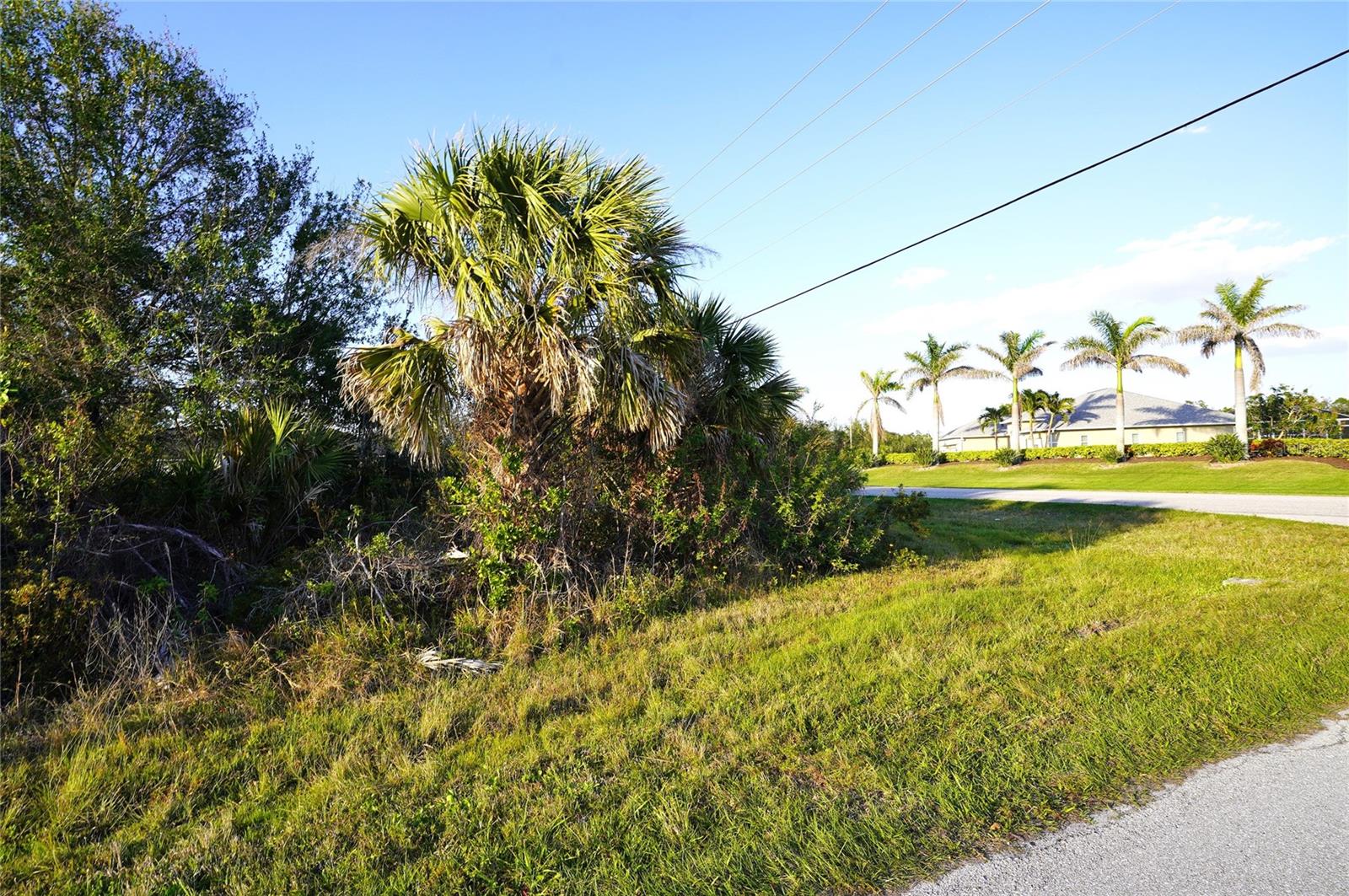 12266 Newgate Ave Property Photo 3