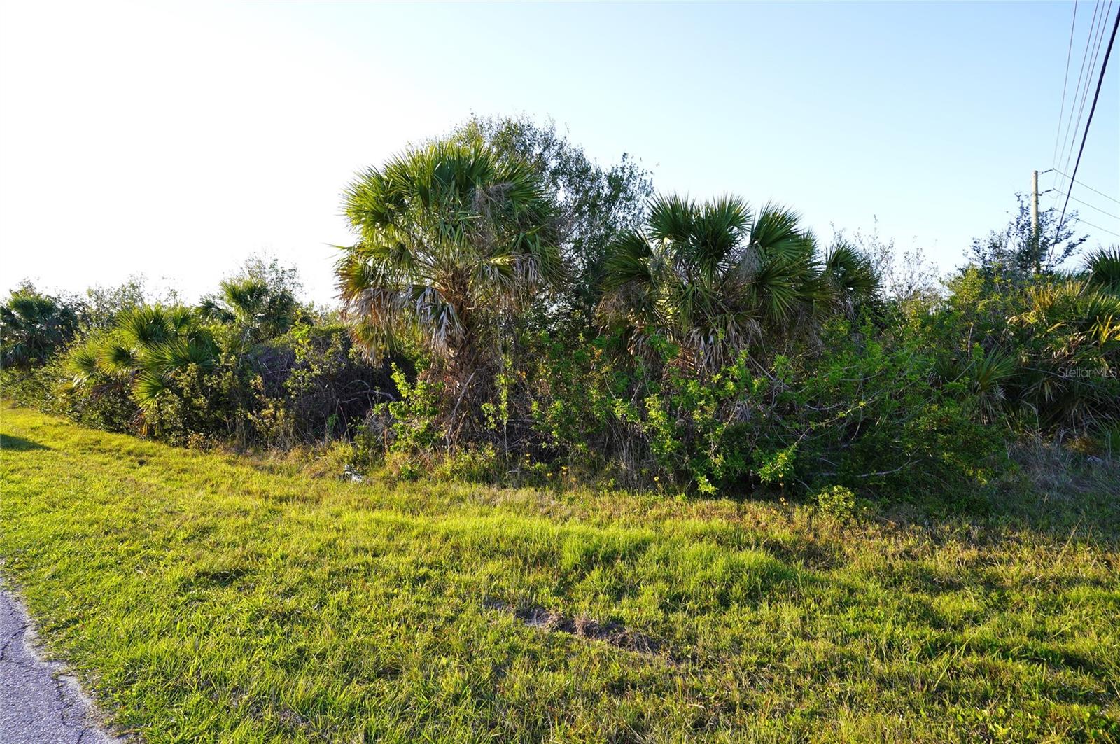 12266 Newgate Ave Property Photo 4